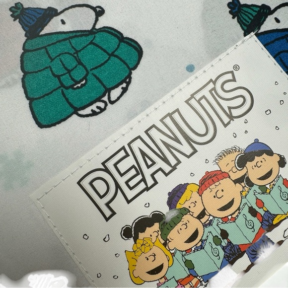 Peanuts Snoopy & Woodstock Puffer King Sheet Set - Snoopy Winter Theme Brand New - Picture 5 of 8